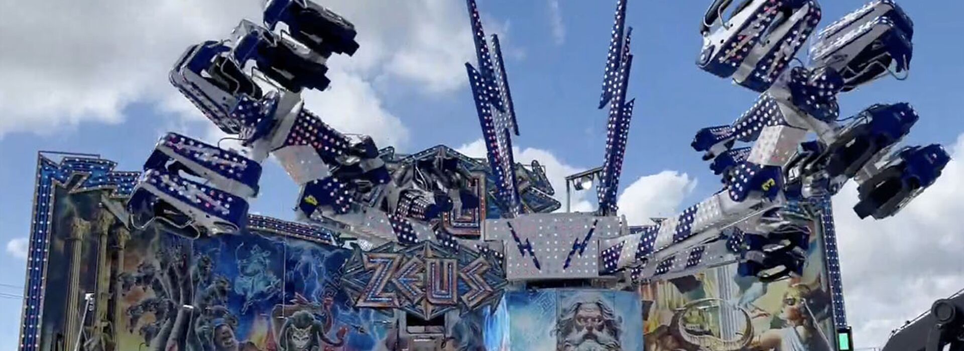 Hicksville Carnival @ Broadway Commons NY | Dreamland Amusements